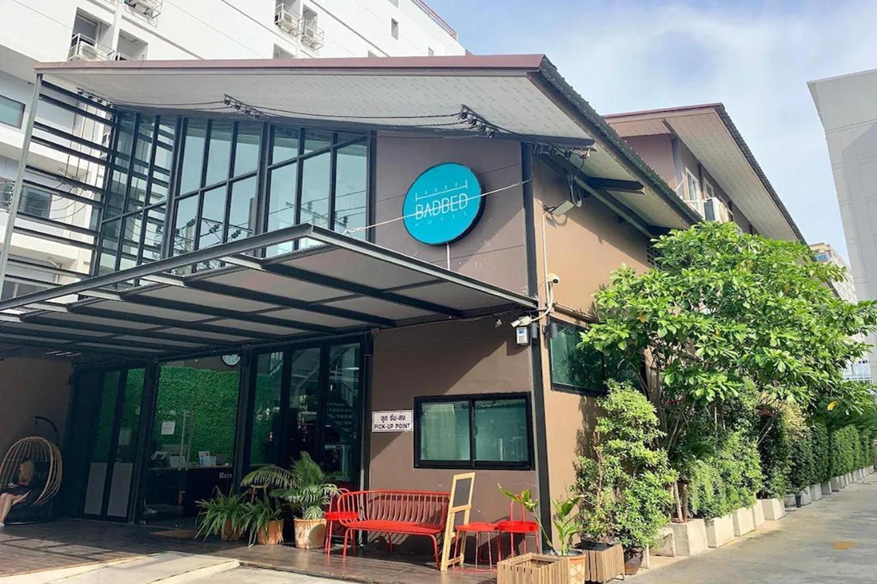 R 17 Living Hotel Bangkok Extérieur photo
