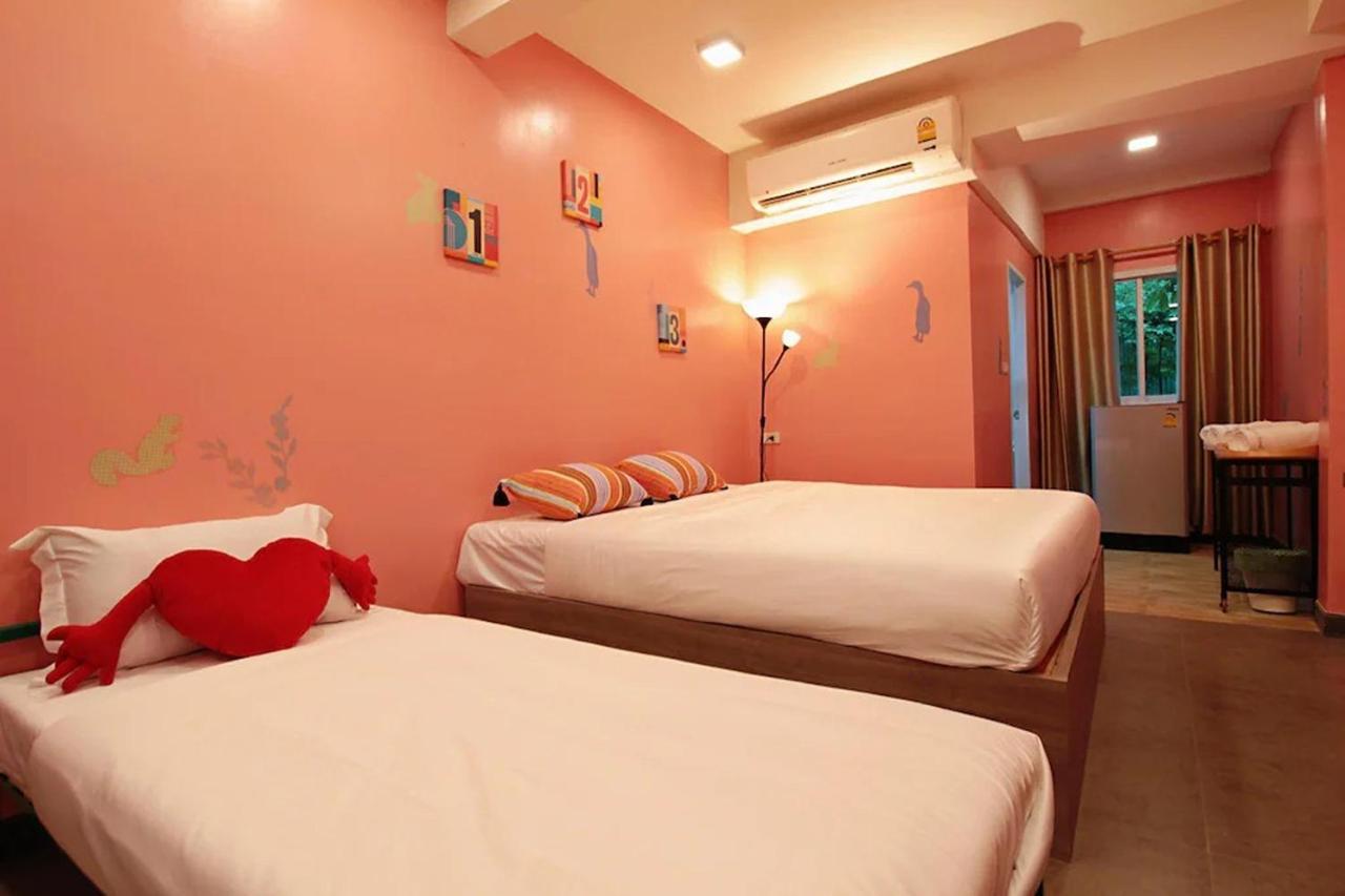 R 17 Living Hotel Bangkok Extérieur photo