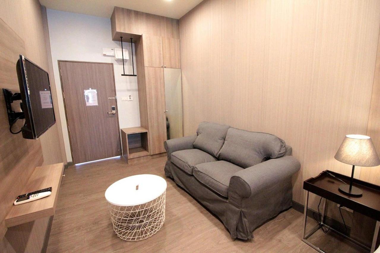 R 17 Living Hotel Bangkok Extérieur photo